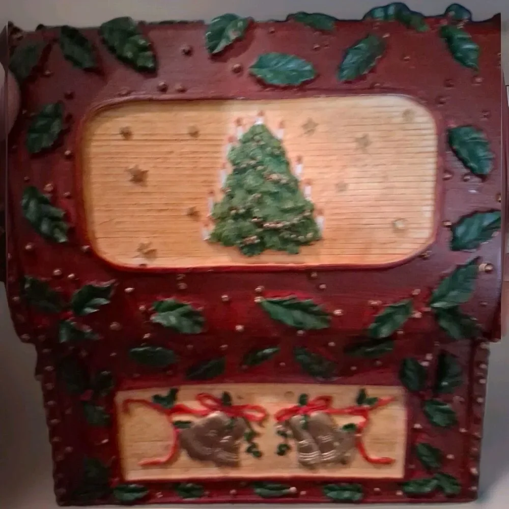 Vintage Santa w/Elves Animated Music Box Christmas Wind Up Decor Tested Works